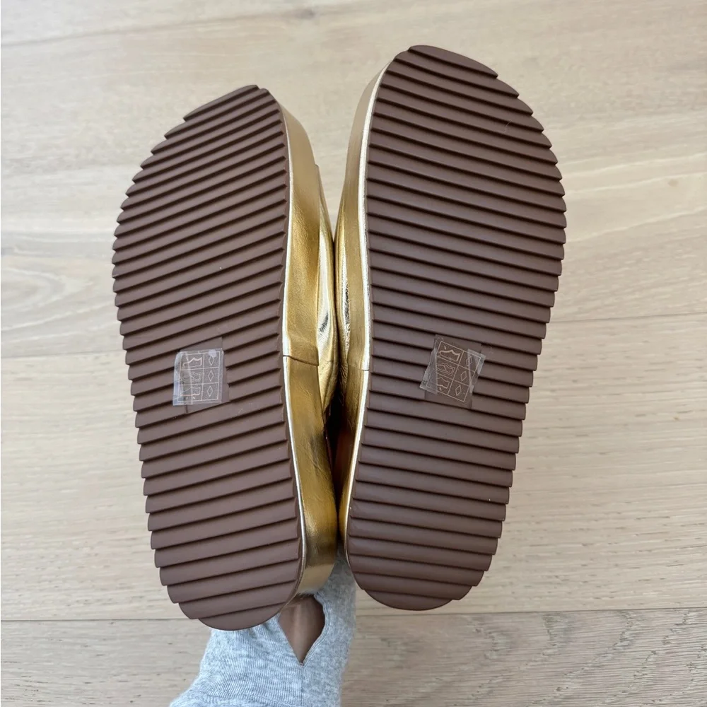 Metallic Gold Platform Sandals - Picture 4 of 5